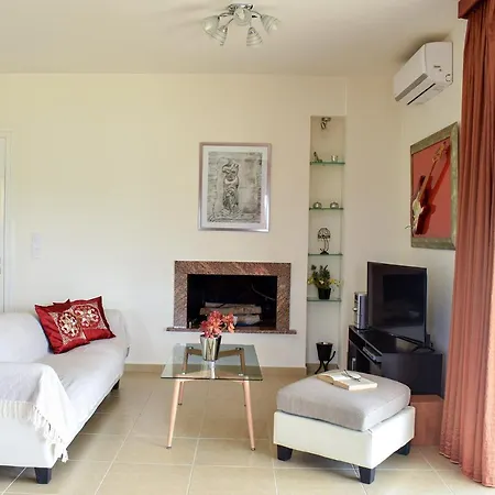 Διαμέρισμα Modern Broumas - A Spacious Haven